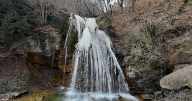 Экскурсии в `Водопад Джур-Джур` из Алупки
