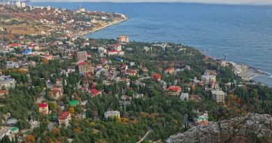 Экскурсии в Видовую площадку над Воронцовским дворцом из Алупки 2025