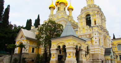 Экскурсии в `Собор Александра Невского` из Алупки