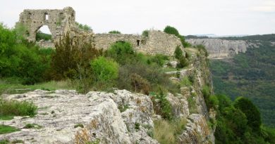 Экскурсии в `Мангуп-Кале` из Алупки